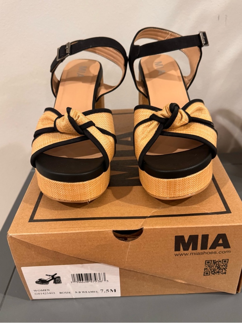 MIA Black and khaki Platform Sandals with Knot Detail - Size 7 1/2